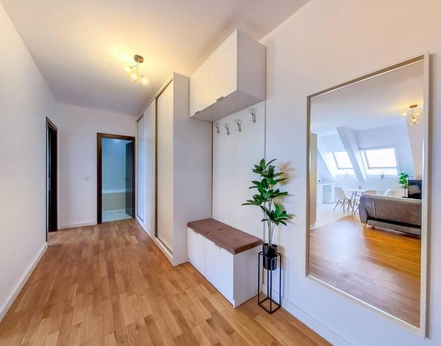 Bucharest Central Dd Apartment ภายนอก รูปภาพ