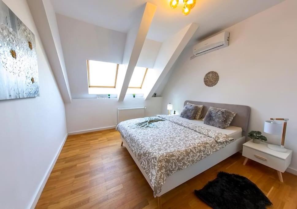 Bucharest Central Dd Apartment ภายนอก รูปภาพ